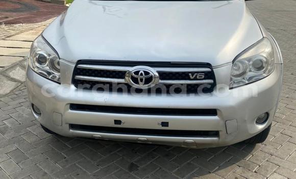 Ra Àlòkù Toyota RAV4 Silver Ọkọ̀ in Sekondi–Takoradi Metropolitan ni Oorun