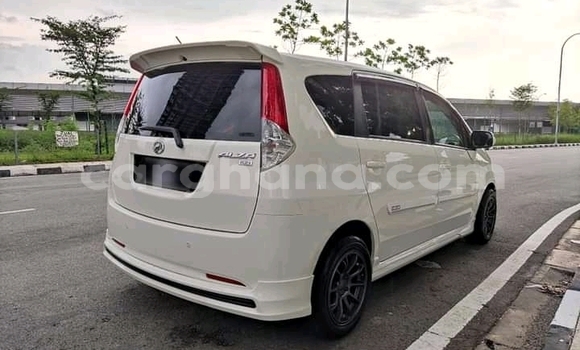 Ra Àlòkù Perodua Alza funfun Ọkọ̀ in Accra ni Greater Accra