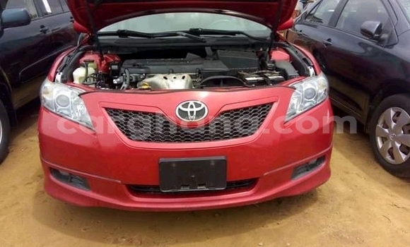 Sayi Na hannu Toyota Camry Red Mota in Accra a Greater Accra