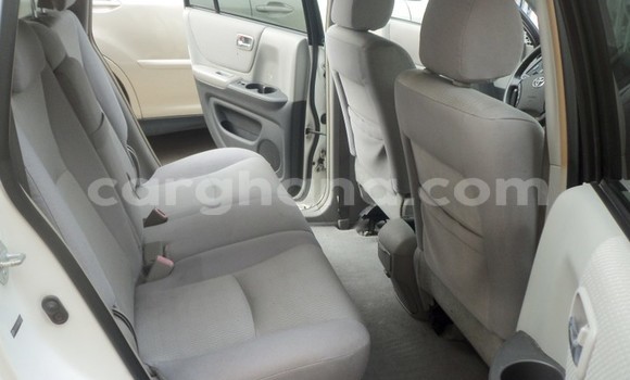 Buy Used Toyota Highlander White Car in Sekondi–Takoradi Metropolitan in Western Buy Used Toyota Highlander White Car in Sekondi–Takoradi Metropolitan in Western