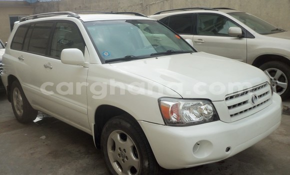 Buy Used Toyota Highlander White Car in Sekondi–Takoradi Metropolitan in Western Buy Used Toyota Highlander White Car in Sekondi–Takoradi Metropolitan in Western