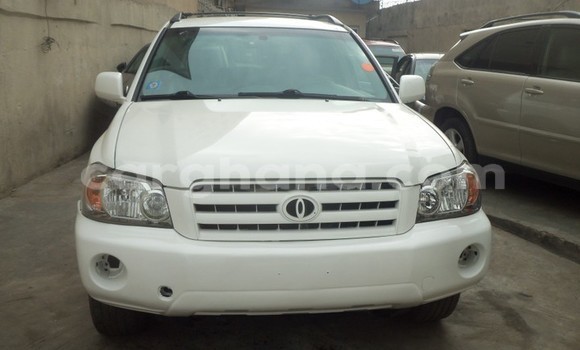 Buy Used Toyota Highlander White Car in Sekondi–Takoradi Metropolitan in Western Buy Used Toyota Highlander White Car in Sekondi–Takoradi Metropolitan in Western