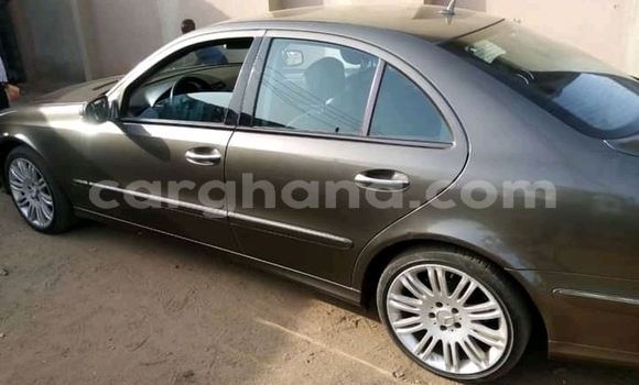 Ra Àlòkù Mercedes-Benz E200 Miiran Ọkọ̀ in Accra ni Greater Accra Ra Àlòkù Mercedes-Benz E200 Miiran Ọkọ̀ in Accra ni Greater Accra