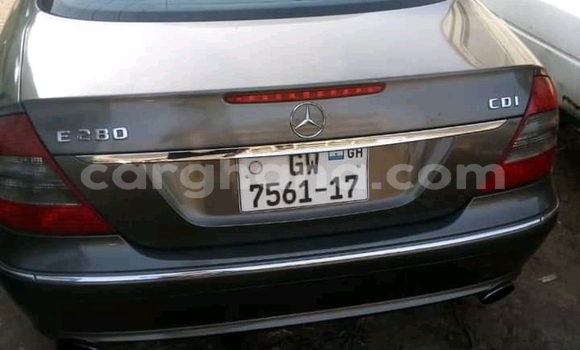 Ra Àlòkù Mercedes-Benz E200 Miiran Ọkọ̀ in Accra ni Greater Accra Ra Àlòkù Mercedes-Benz E200 Miiran Ọkọ̀ in Accra ni Greater Accra
