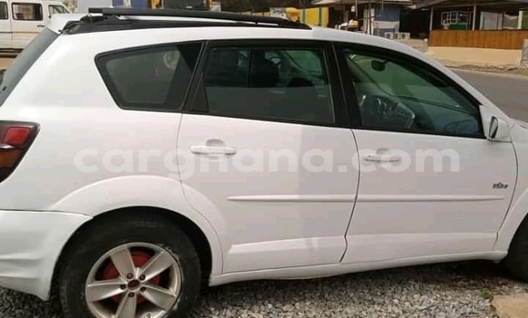 Buy Used Pontiac Vibe White Car in Accra in Greater Accra Buy Used Pontiac Vibe White Car in Accra in Greater Accra