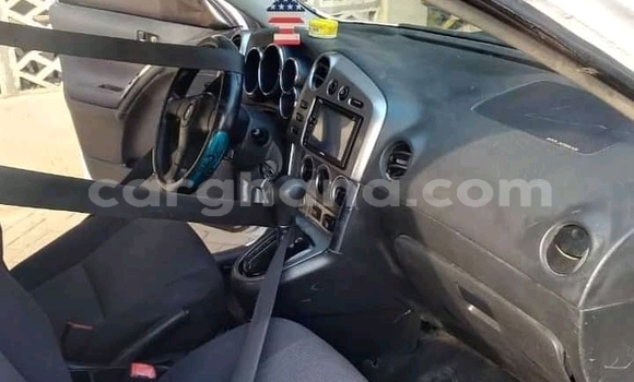 Ra Àlòkù Pontiac Vibe funfun Ọkọ̀ in Accra ni Greater Accra Ra Àlòkù Pontiac Vibe funfun Ọkọ̀ in Accra ni Greater Accra