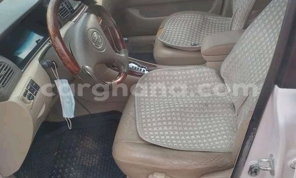 Sayi Na hannu Toyota Corolla White Mota in Accra a Greater Accra Sayi Na hannu Toyota Corolla White Mota in Accra a Greater Accra