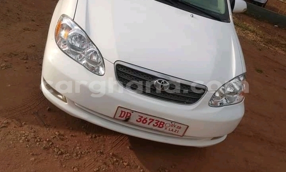 Sayi Na hannu Toyota Corolla White Mota in Accra a Greater Accra Sayi Na hannu Toyota Corolla White Mota in Accra a Greater Accra