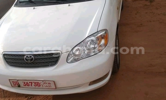 Sayi Na hannu Toyota Corolla White Mota in Accra a Greater Accra Sayi Na hannu Toyota Corolla White Mota in Accra a Greater Accra
