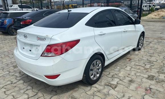 Buy Used Hyundai Accent White Car in Sekondi–Takoradi Metropolitan in Western