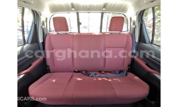 Buy Import Toyota Hilux White Car in Import - Dubai in Ashanti Buy Import Toyota Hilux White Car in Import - Dubai in Ashanti