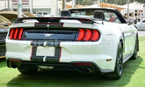Sayi Imported Ford Mustang White Mota in Import - Dubai a Ashanti Sayi Imported Ford Mustang White Mota in Import - Dubai a Ashanti