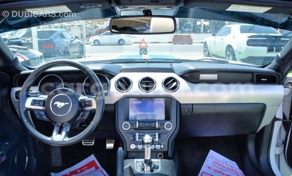 Sayi Imported Ford Mustang White Mota in Import - Dubai a Ashanti Sayi Imported Ford Mustang White Mota in Import - Dubai a Ashanti