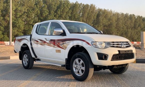 Buy Import Mitsubishi L200 White Car in Import - Dubai in Ashanti Buy Import Mitsubishi L200 White Car in Import - Dubai in Ashanti