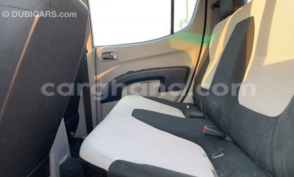 Buy Import Mitsubishi L200 White Car in Import - Dubai in Ashanti Buy Import Mitsubishi L200 White Car in Import - Dubai in Ashanti