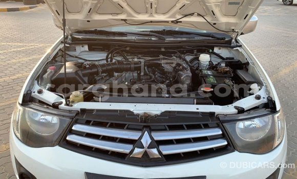 Buy Import Mitsubishi L200 White Car in Import - Dubai in Ashanti Buy Import Mitsubishi L200 White Car in Import - Dubai in Ashanti