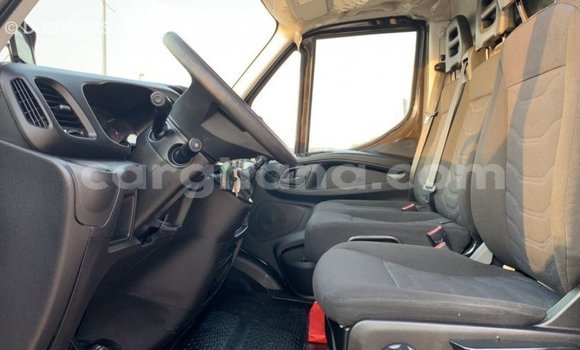 Sayi Imported Iveco Daily Brown Babbar mota in Import - Dubai a Ashanti Sayi Imported Iveco Daily Brown Babbar mota in Import - Dubai a Ashanti