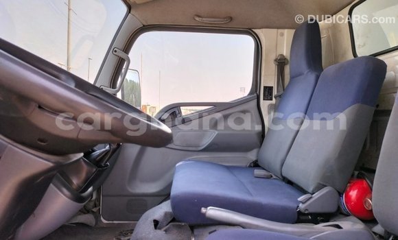 Ra Imported Mitsubishi i funfun Ọkọ̀ in Import - Dubai ni Ashanti Ra Imported Mitsubishi i funfun Ọkọ̀ in Import - Dubai ni Ashanti