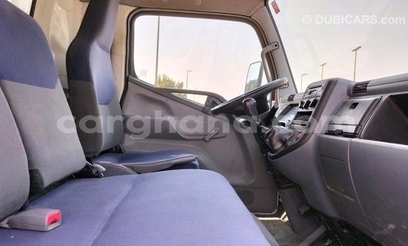 Ra Imported Mitsubishi i funfun Ọkọ̀ in Import - Dubai ni Ashanti Ra Imported Mitsubishi i funfun Ọkọ̀ in Import - Dubai ni Ashanti