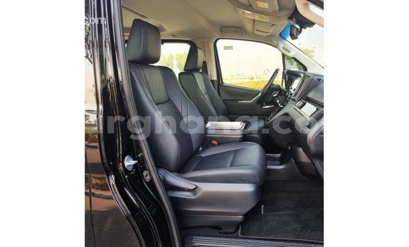 Sayi Imported Toyota Granvia Black Mota in Import - Dubai a Ashanti Sayi Imported Toyota Granvia Black Mota in Import - Dubai a Ashanti