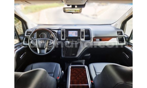 Sayi Imported Toyota Granvia Black Mota in Import - Dubai a Ashanti Sayi Imported Toyota Granvia Black Mota in Import - Dubai a Ashanti