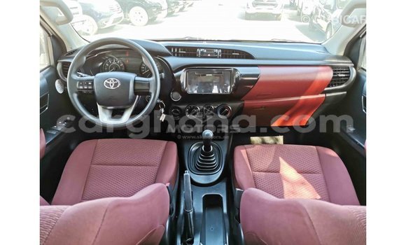 Ra Imported Toyota Hilux funfun Ọkọ̀ in Import - Dubai ni Ashanti Ra Imported Toyota Hilux funfun Ọkọ̀ in Import - Dubai ni Ashanti