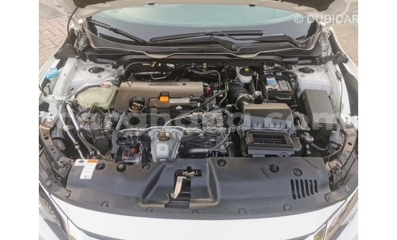 Ra Imported Honda C funfun Mọto in Import - Dubai ni Ashanti Ra Imported Honda C funfun Mọto in Import - Dubai ni Ashanti