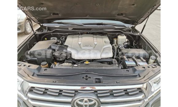 Sayi Imported Toyota Land Cruiser Sauran Mota in Import - Dubai a Ashanti Sayi Imported Toyota Land Cruiser Sauran Mota in Import - Dubai a Ashanti