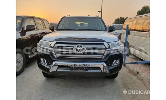Ra Imported Toyota Land Cruiser Black Ọkọ̀ in Import - Dubai ni Ashanti Ra Imported Toyota Land Cruiser Black Ọkọ̀ in Import - Dubai ni Ashanti