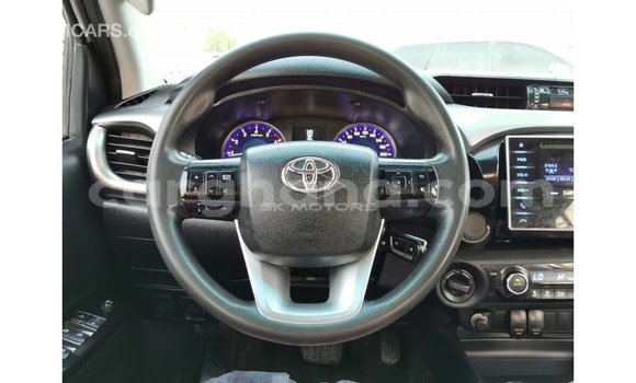 Ra Imported Toyota Hilux funfun Ọkọ̀ in Import - Dubai ni Ashanti Ra Imported Toyota Hilux funfun Ọkọ̀ in Import - Dubai ni Ashanti