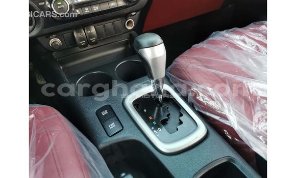 Ra Imported Toyota Hilux funfun Ọkọ̀ in Import - Dubai ni Ashanti Ra Imported Toyota Hilux funfun Ọkọ̀ in Import - Dubai ni Ashanti