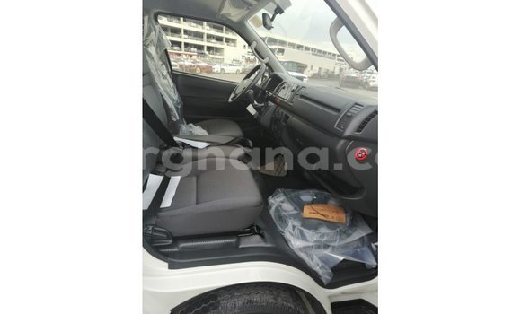 Sayi Imported Toyota Hiace White Mota in Import - Dubai a Ashanti Sayi Imported Toyota Hiace White Mota in Import - Dubai a Ashanti
