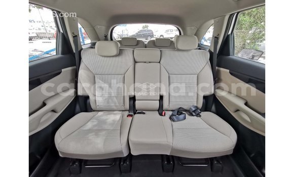 Ra Imported Kia Sorento funfun Ọkọ̀ in Import - Dubai ni Ashanti Ra Imported Kia Sorento funfun Ọkọ̀ in Import - Dubai ni Ashanti
