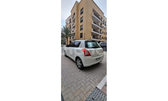 Ra Imported Suzuki Swift funfun Ọkọ̀ in Import - Dubai ni Ashanti Ra Imported Suzuki Swift funfun Ọkọ̀ in Import - Dubai ni Ashanti
