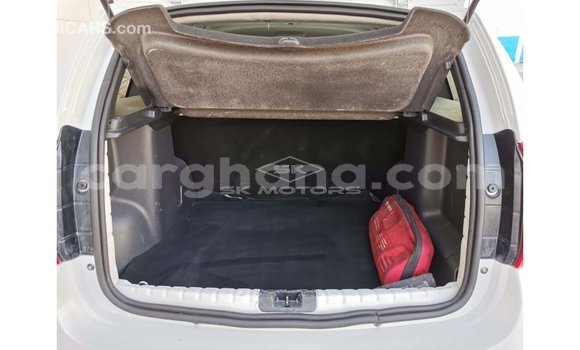 Buy Import Renault Duster White Car in Import - Dubai in Ashanti Buy Import Renault Duster White Car in Import - Dubai in Ashanti