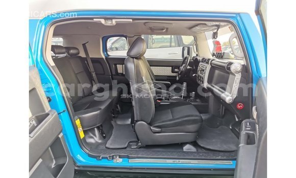 Sayi Imported Toyota FJ Cruiser Blue Mota in Import - Dubai a Ashanti Sayi Imported Toyota FJ Cruiser Blue Mota in Import - Dubai a Ashanti