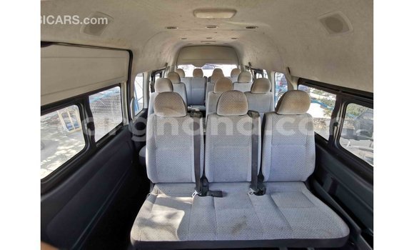 Sayi Imported Toyota Hiace White Mota in Import - Dubai a Ashanti Sayi Imported Toyota Hiace White Mota in Import - Dubai a Ashanti