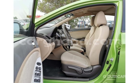 Sayi Imported Hyundai Accent Green Mota in Import - Dubai a Ashanti Sayi Imported Hyundai Accent Green Mota in Import - Dubai a Ashanti