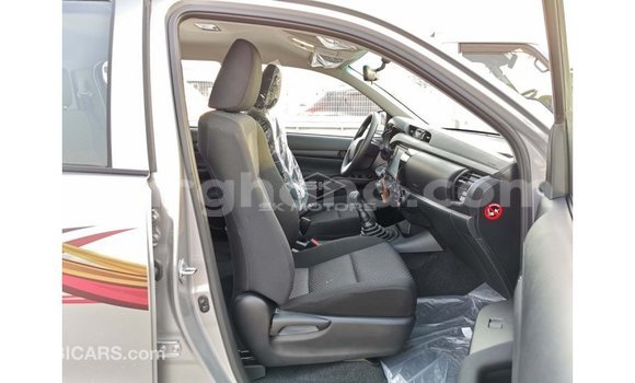 Sayi Imported Toyota Hilux Sauran Mota in Import - Dubai a Ashanti Sayi Imported Toyota Hilux Sauran Mota in Import - Dubai a Ashanti