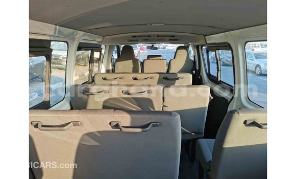 Sayi Imported Toyota Hiace White Mota in Import - Dubai a Ashanti Sayi Imported Toyota Hiace White Mota in Import - Dubai a Ashanti