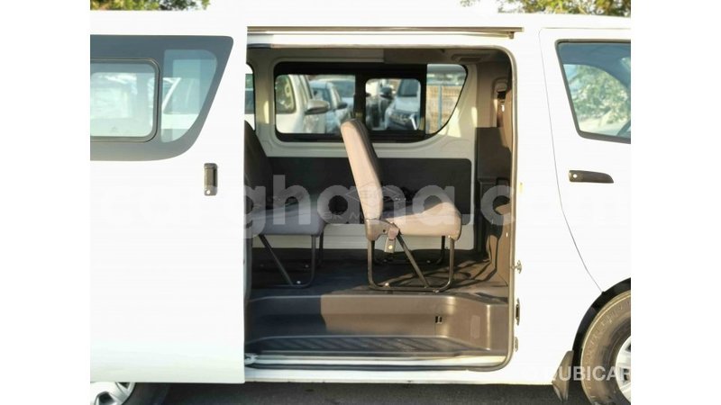 Big with watermark toyota hiace ashanti import dubai 35932