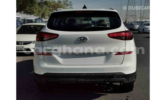 Sayi Imported Hyundai Tucson White Mota in Import - Dubai a Ashanti Sayi Imported Hyundai Tucson White Mota in Import - Dubai a Ashanti