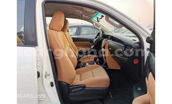 Buy Import Toyota Fortuner White Car in Import - Dubai in Ashanti Buy Import Toyota Fortuner White Car in Import - Dubai in Ashanti