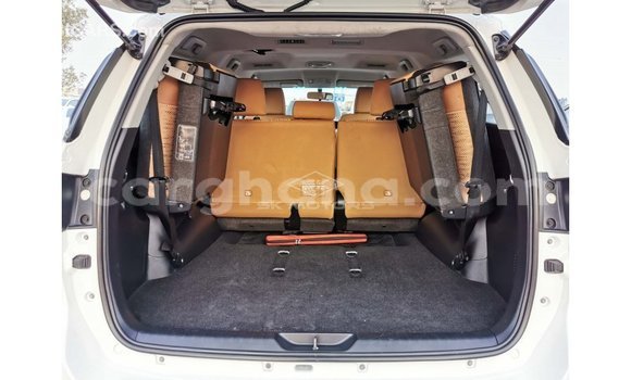 Buy Import Toyota Fortuner White Car in Import - Dubai in Ashanti Buy Import Toyota Fortuner White Car in Import - Dubai in Ashanti