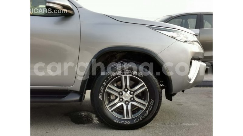 Big with watermark toyota fortuner ashanti import dubai 36001