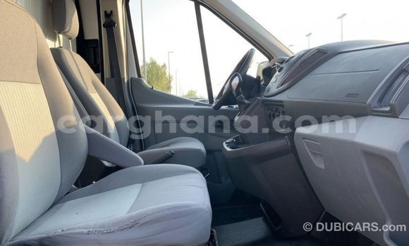 Buy Import FORD MUSTANG White Car in Import - Dubai in Ashanti Buy Import FORD MUSTANG White Car in Import - Dubai in Ashanti