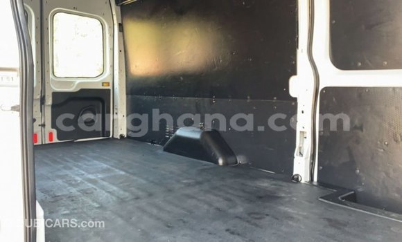 Buy Import FORD MUSTANG White Car in Import - Dubai in Ashanti Buy Import FORD MUSTANG White Car in Import - Dubai in Ashanti