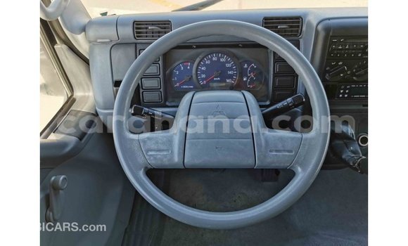 Sayi Imported Mitsubishi Carisma White Mota in Import - Dubai a Ashanti Sayi Imported Mitsubishi Carisma White Mota in Import - Dubai a Ashanti