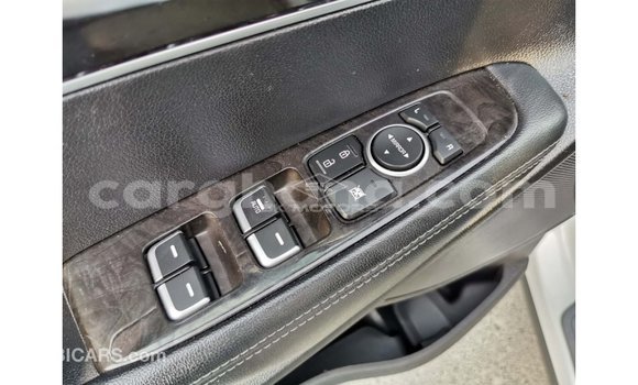 Buy Import Kia Sorento White Car in Import - Dubai in Ashanti Buy Import Kia Sorento White Car in Import - Dubai in Ashanti