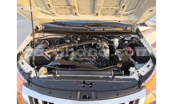 Buy Import Mitsubishi L200 White Car in Import - Dubai in Ashanti Buy Import Mitsubishi L200 White Car in Import - Dubai in Ashanti